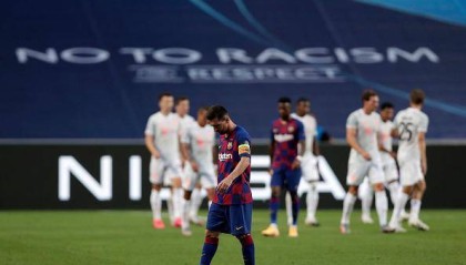  斯图加特惨败给拜仁遭遇赛季最惨失利