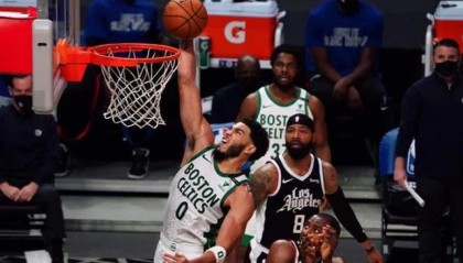  塔图姆末节独揽15分，凯尔特人逆转终结热火不败金身