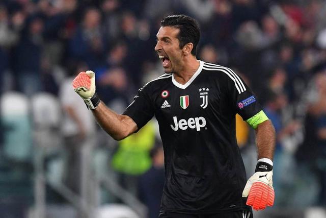  意甲传奇退役，布冯含泪告别绿茵场  