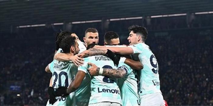  克雷莫内塞主场沦陷，惨败给领头羊扩大差距  