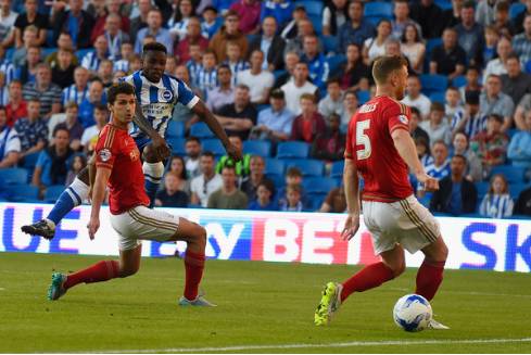  布莱顿攻势如潮，客场大胜诺丁汉森林