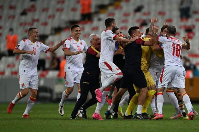  尼斯边路突破犀利无比，连续破门助力球队跻身前列